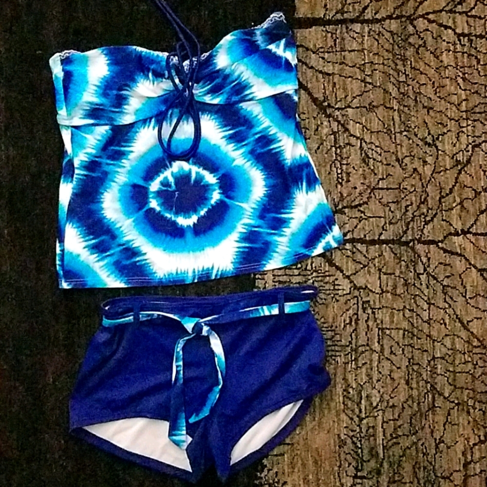 SWIMSUIT